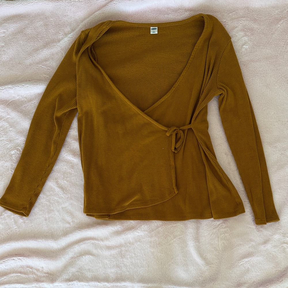 Old Navy Ribbed Wrap Top ** Bundle 5+ items and name your offer!!! 💖💞